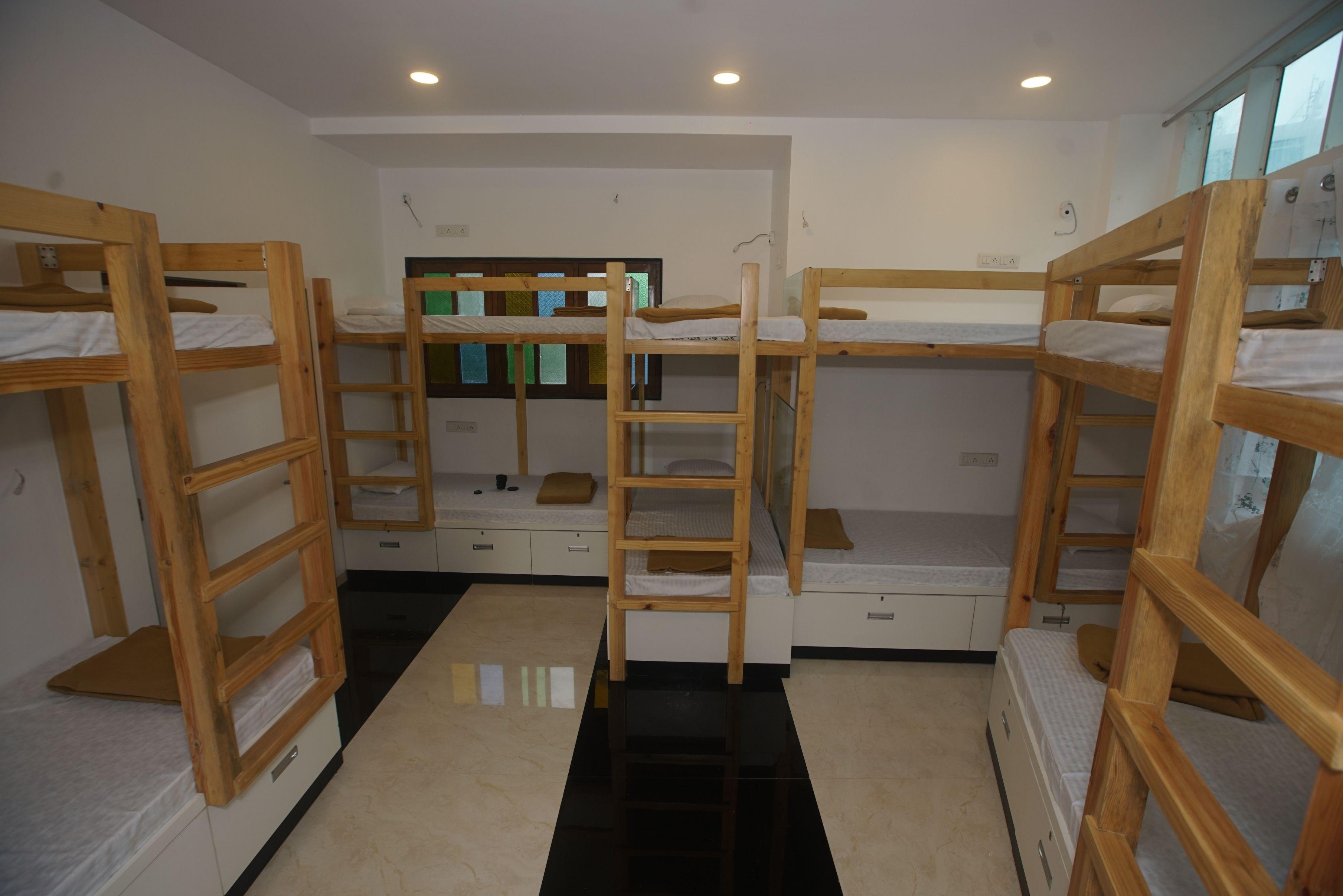Mumbai Staytion Dorm- A Backpackers Hostel — Photos 3